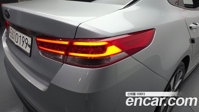 Kia K5 (II) 2.0 MX Noblesse 2017 — фото 23