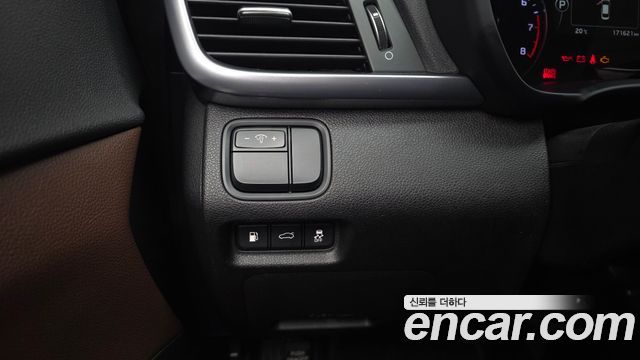Kia K5 (II) 2.0 MX Noblesse 2017 — фото 29