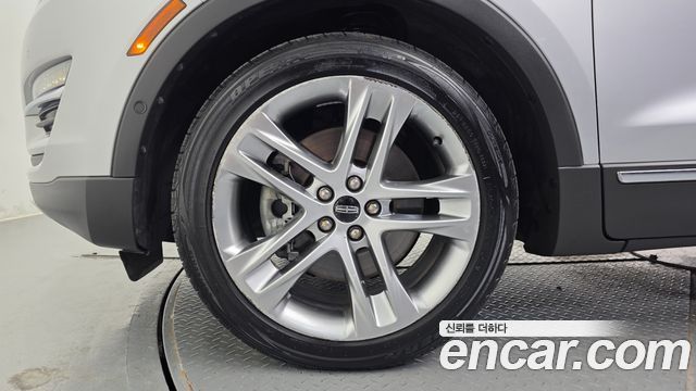 Lincoln MKC 2.0 AWD 2017 — фото 5