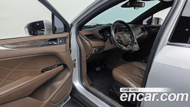 Lincoln MKC 2.0 AWD 2017 — фото 10