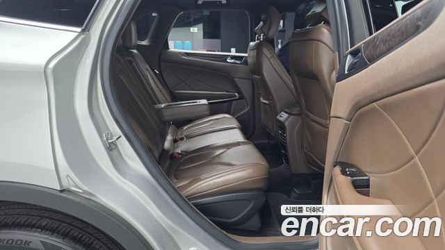 Lincoln MKC 2.0 AWD 2017 — фото 16