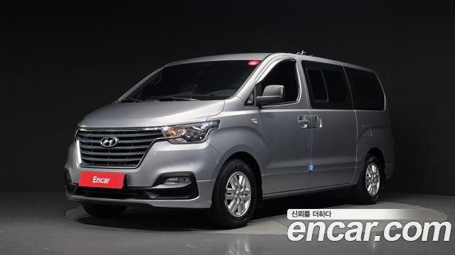 Hyundai Grand Starex Van 5-Seater Modern