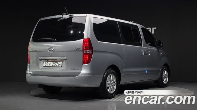 Hyundai Grand Starex Van 5-Seater Modern 2020 — фото 2
