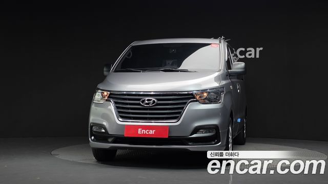 Hyundai Grand Starex Van 5-Seater Modern 2020 — фото 3
