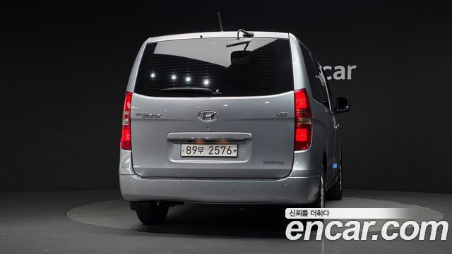 Hyundai Grand Starex Van 5-Seater Modern 2020 — фото 4