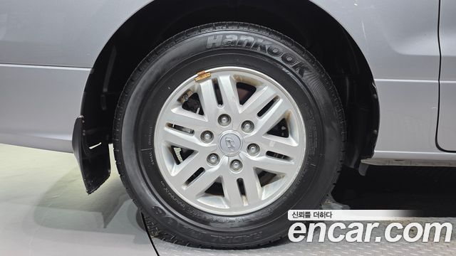 Hyundai Grand Starex Van 5-Seater Modern 2020 — фото 5