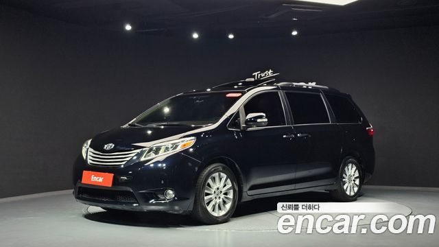 Toyota Sienna 3.5 AWD 2015 — фото 11