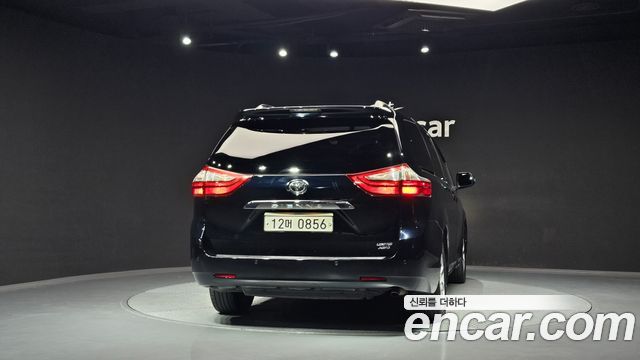 Toyota Sienna 3.5 AWD 2015 — фото 4