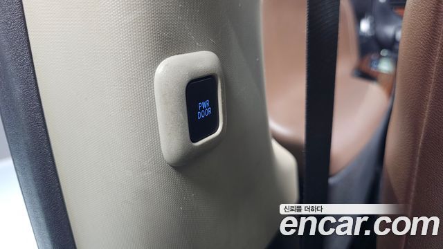 Toyota Sienna 3.5 AWD 2015 — фото 38