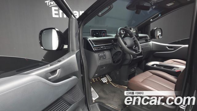 Hyundai Staria HEV 1.6T Lounge 9-Seater Inspiration 2026 — фото 10