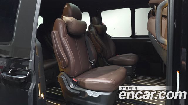 Hyundai Staria HEV 1.6T Lounge 9-Seater Inspiration 2026 — фото 12