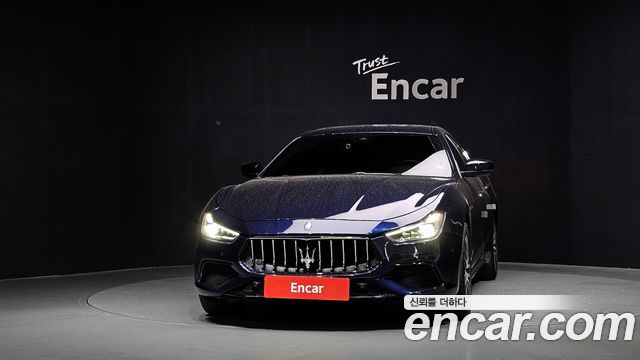 Maserati Ghibli 3.0 GranSport 3rd 2020 — фото 3