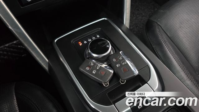 Land Rover Discovery Sport 2.0 TD4 SE (150PS) 2019 — фото 9