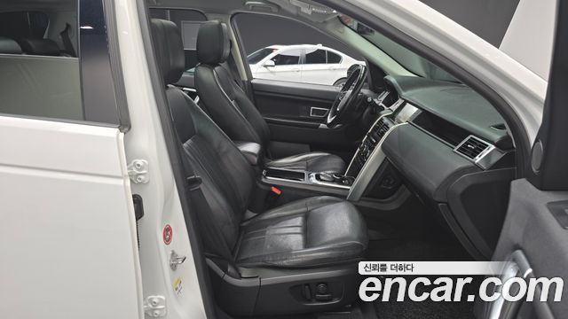 Land Rover Discovery Sport 2.0 TD4 SE (150PS) 2019 — фото 11