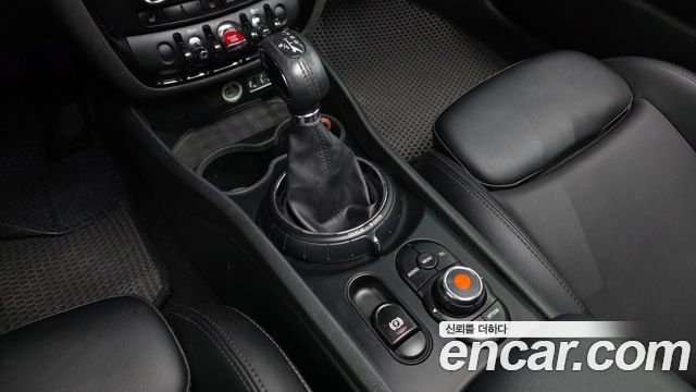MINI Cooper D Clubman Standard 2nd 2018 — фото 9