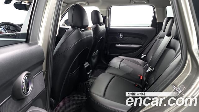 MINI Cooper D Clubman Standard 2nd 2018 — фото 15