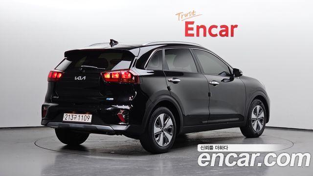 Kia Niro 1.6 HEV Trendy 2022 — фото 2