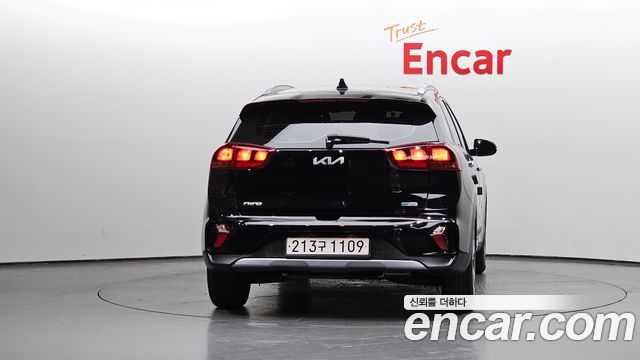 Kia Niro 1.6 HEV Trendy 2022 — фото 4