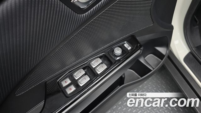 KG Mobility (SsangYong) Tivoli Air 1.6 IX 2WD 2017 — фото 15