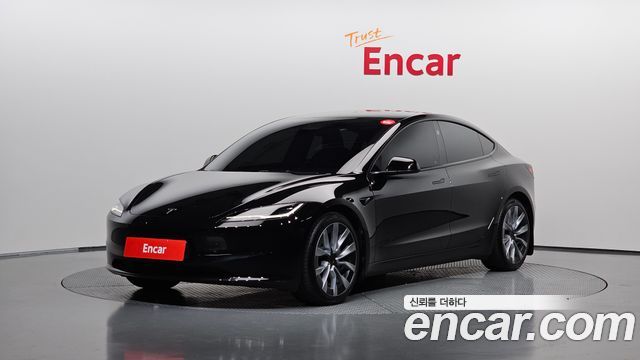 Tesla Model 3 RWD