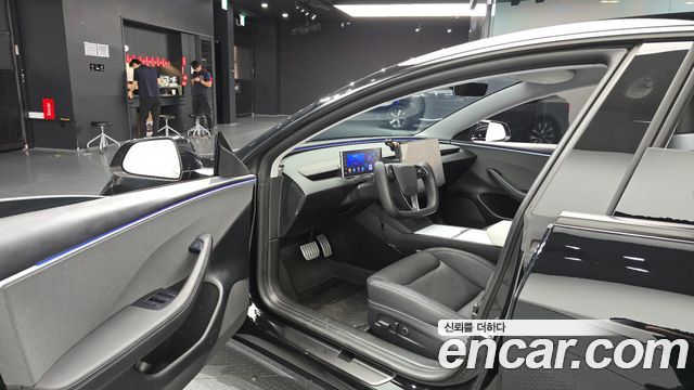 Tesla Model 3 RWD 2024 — фото 10