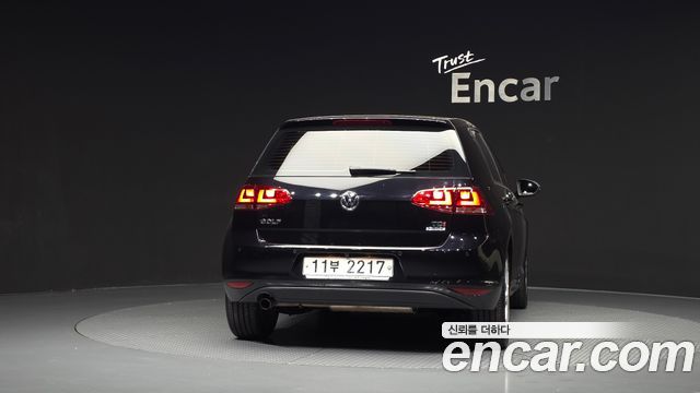 Volkswagen Golf (VII) 1.6 TDI 2015 — фото 4