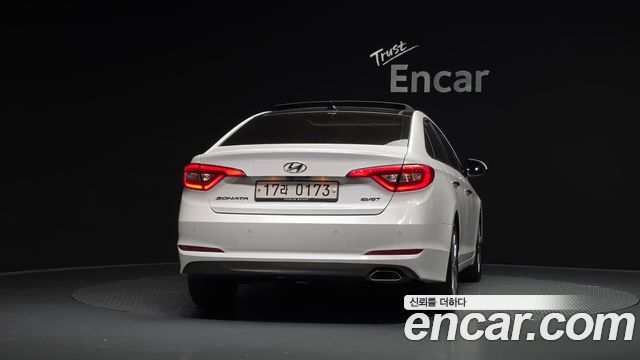 Hyundai Sonata (LF) 1.7 Diesel Smart Special 2016 — фото 4