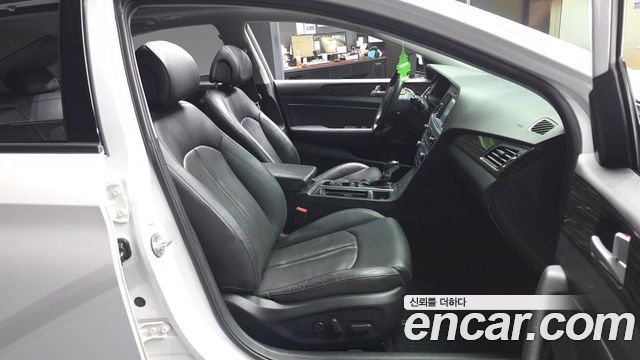 Hyundai Sonata (LF) 1.7 Diesel Smart Special 2016 — фото 11
