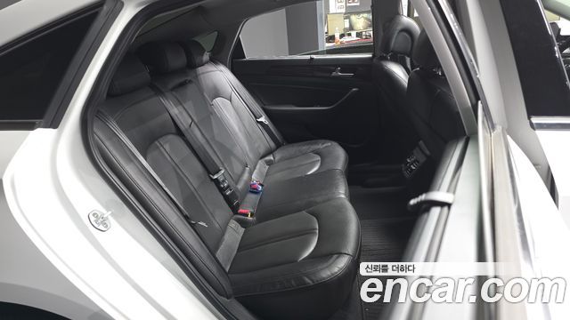 Hyundai Sonata (LF) 1.7 Diesel Smart Special 2016 — фото 12