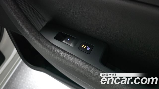 Hyundai Sonata (LF) 1.7 Diesel Smart Special 2016 — фото 19