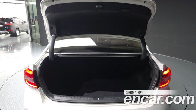 Hyundai Sonata (LF) 1.7 Diesel Smart Special 2016 — фото 20