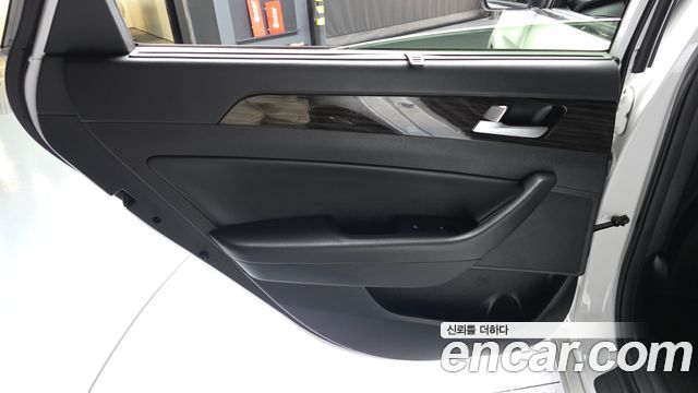 Hyundai Sonata (LF) 1.7 Diesel Smart Special 2016 — фото 25