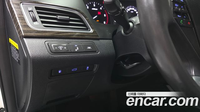Hyundai Sonata (LF) 1.7 Diesel Smart Special 2016 — фото 27