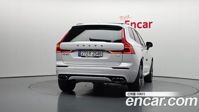 Volvo XC60 (II) T8 R-Design 2021 — фото 4