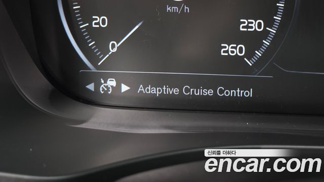 Volvo XC60 (II) T8 R-Design 2021 — фото 33