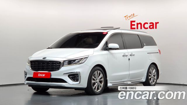 Kia Carnival 7-Seater Limousine President