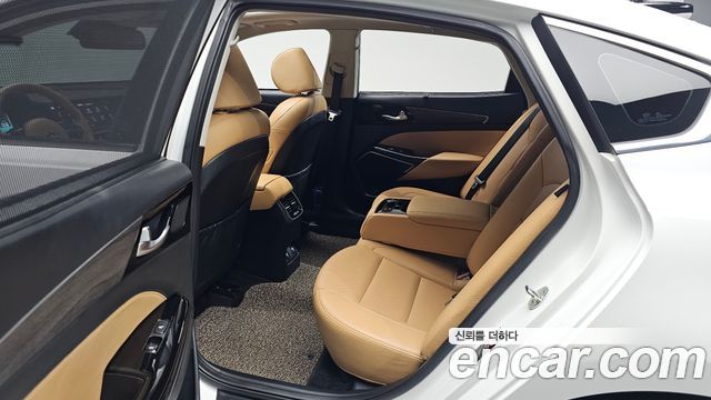 Kia K7 Premier 2.5 GDI Noblesse 2020 — фото 12