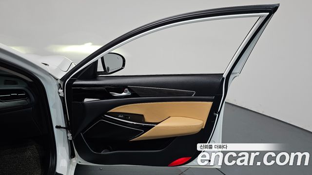 Kia K7 Premier 2.5 GDI Noblesse 2020 — фото 24
