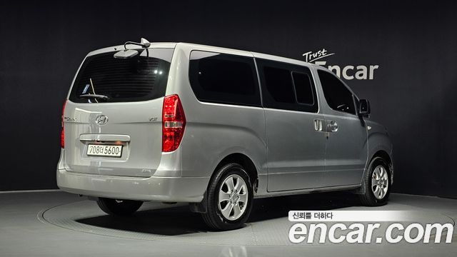 Hyundai Grand Starex 4WD Wagon 12-Seater Smart 2019 — фото 2