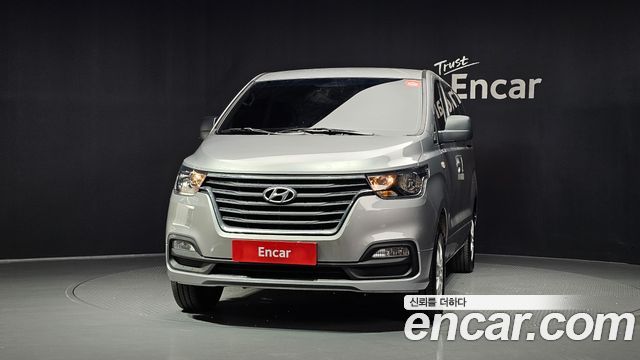 Hyundai Grand Starex 4WD Wagon 12-Seater Smart 2019 — фото 3