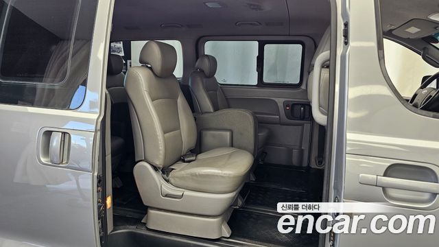 Hyundai Grand Starex 4WD Wagon 12-Seater Smart 2019 — фото 15