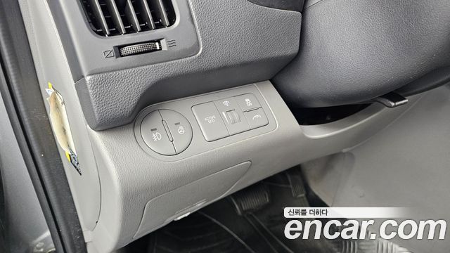 Hyundai Grand Starex 4WD Wagon 12-Seater Smart 2019 — фото 33