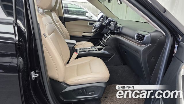 Ford Explorer (VI) 3.3 Hybrid 2022 — фото 11