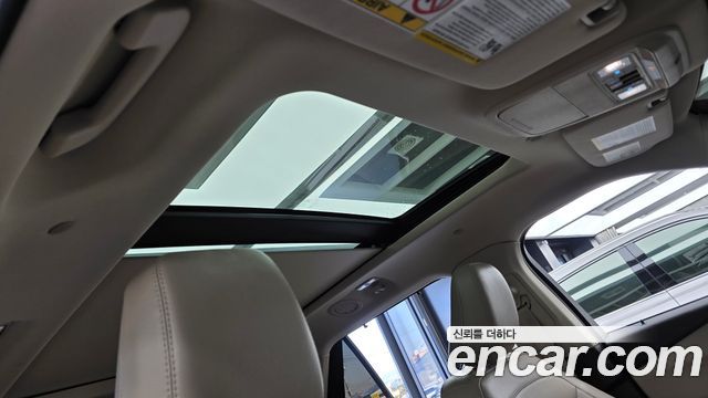 Ford Explorer (VI) 3.3 Hybrid 2022 — фото 17