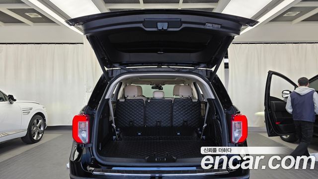 Ford Explorer (VI) 3.3 Hybrid 2022 — фото 20