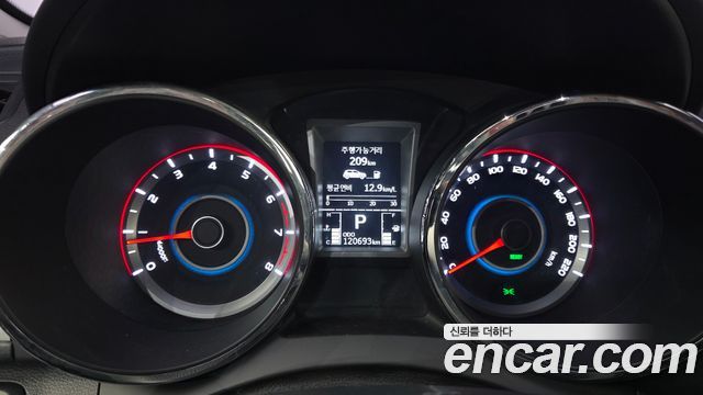 KG Mobility (SsangYong) Tivoli LX 2WD DLX 2015 — фото 8