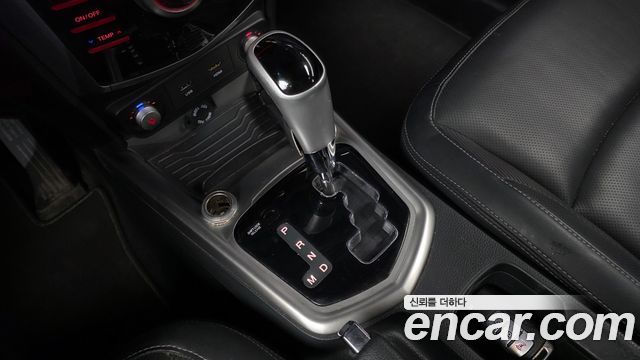 KG Mobility (SsangYong) Tivoli LX 2WD DLX 2015 — фото 9