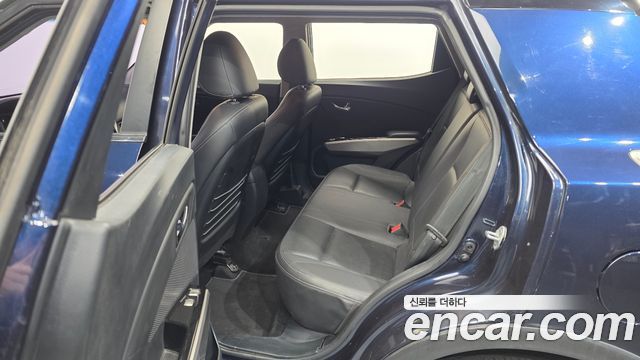 KG Mobility (SsangYong) Tivoli LX 2WD DLX 2015 — фото 11