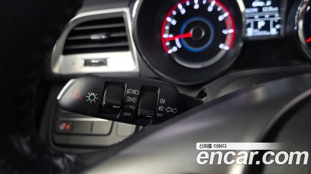 KG Mobility (SsangYong) Tivoli LX 2WD DLX 2015 — фото 14