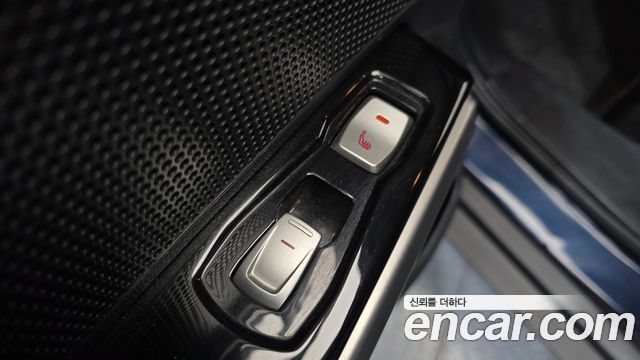 KG Mobility (SsangYong) Tivoli LX 2WD DLX 2015 — фото 19